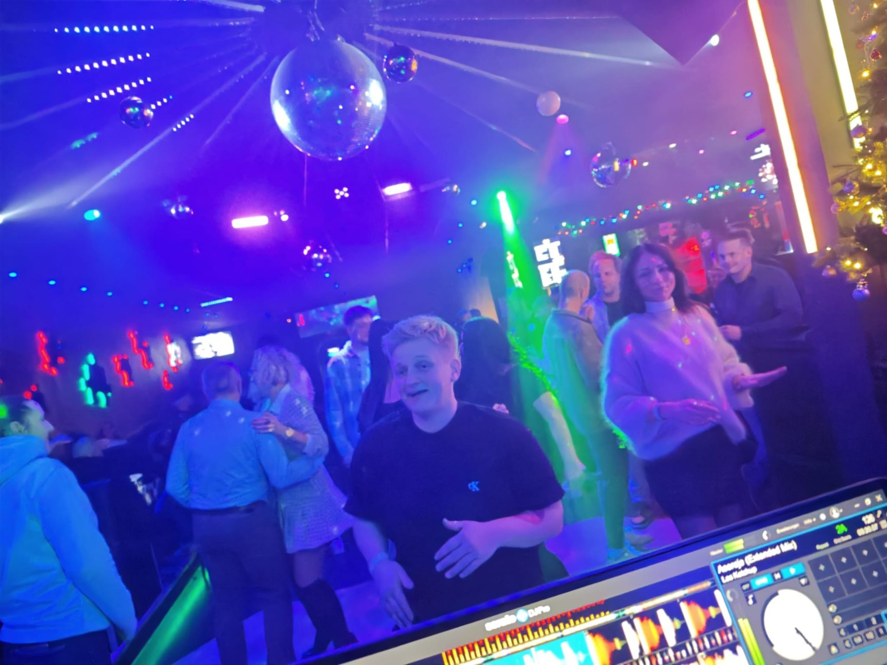 Party Harder im Puzzles Schwandorf 28.11.2025